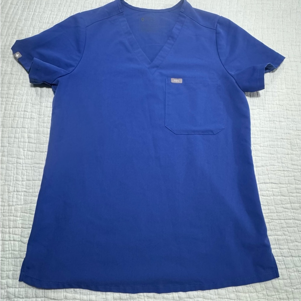 Figs Women’s Blue Catarina One Pocket Scrub Top Size Small FW1000 Medical